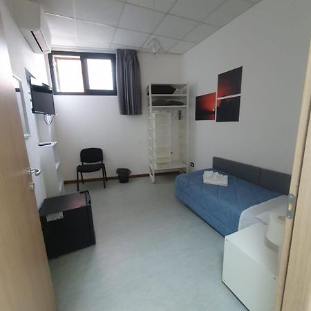 Bed And Breakfast Porto Flavia Иглесиас Екстериор снимка